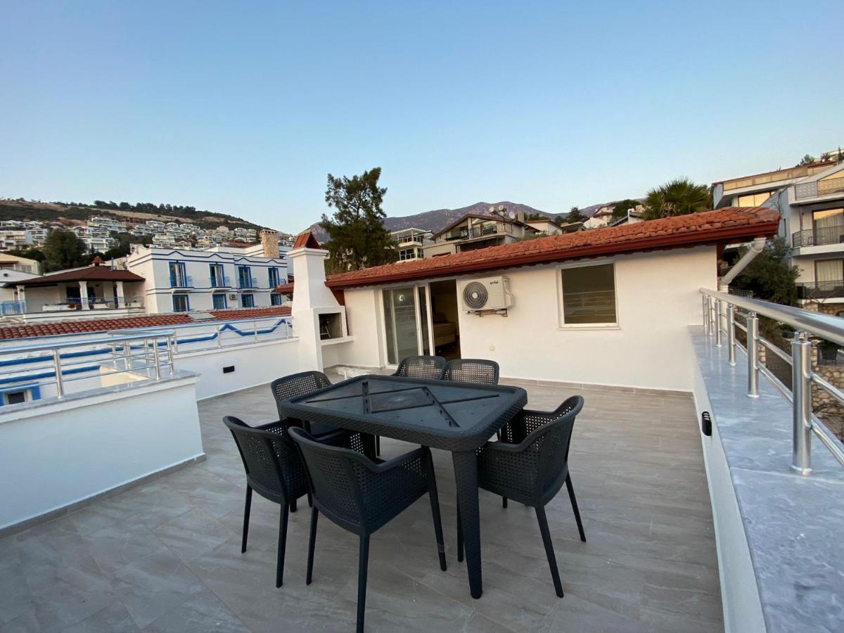 Shared Pool Flat Located 3 Min To Beach In Kalkan Apartment Bagian luar foto