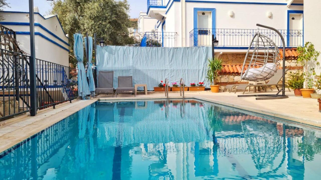 Shared Pool Flat Located 3 Min To Beach In Kalkan Apartment Bagian luar foto