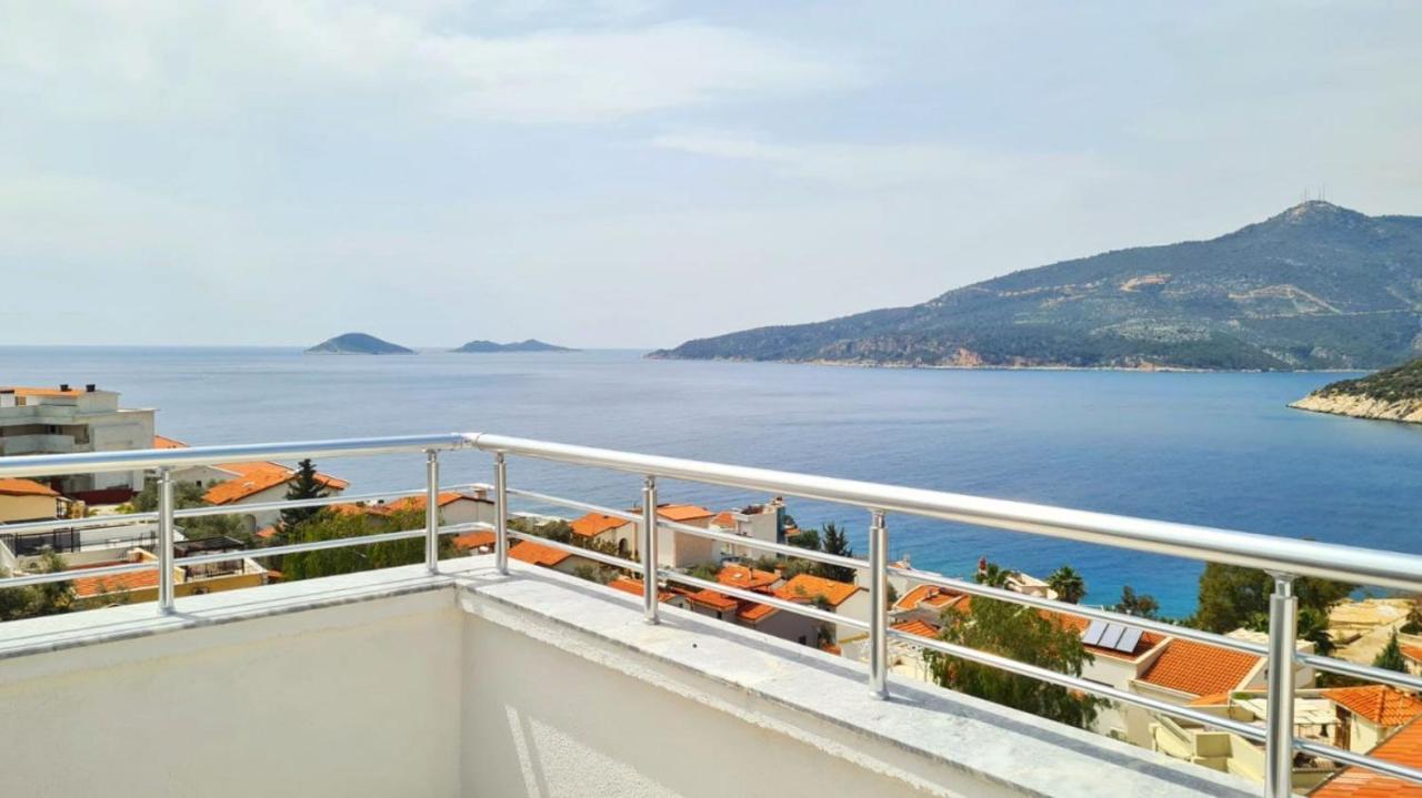 Shared Pool Flat Located 3 Min To Beach In Kalkan Apartment Bagian luar foto